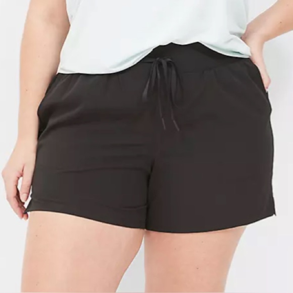 LIVI Lane Bryant Plus 26/28 Active Shorts Black Stretch Drawstring Pocket Lounge